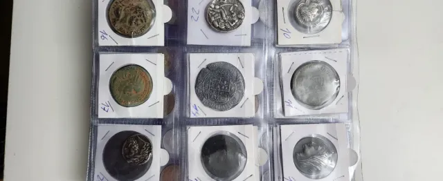 Álbum de monedas 319 + 31 réplicas romanas