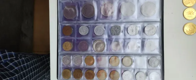 Álbum de monedas 319 + 31 réplicas romanas