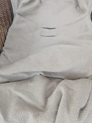 Saco de silla de paseo beige estampado