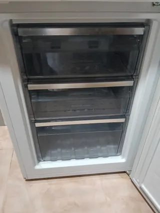 Nevera Infiniton blanca