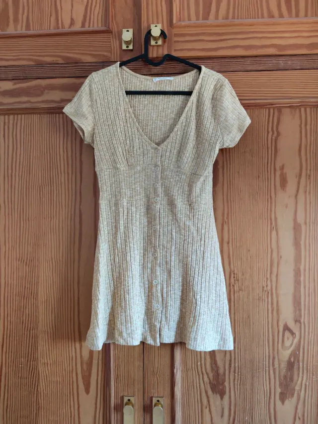 Vestido amarillo de punto Pull&Bear