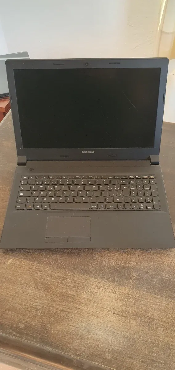 Pack 2 Portátiles y Batidora para Reparar.