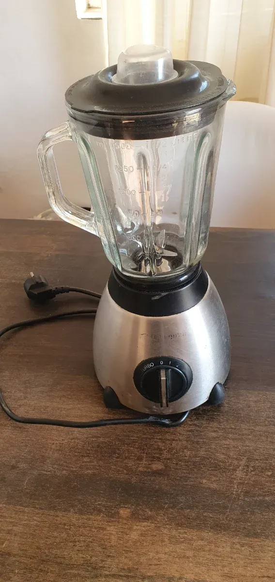 Pack 2 Portátiles y Batidora para Reparar.