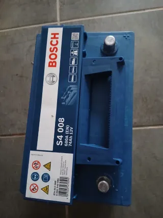 Batería Coche Bosch S4 008 74Ah 680A