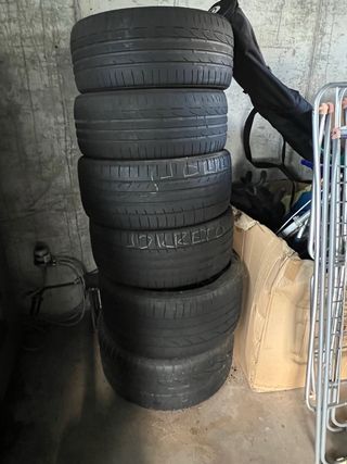 Neumáticos de coche porsche , bmw , usados,