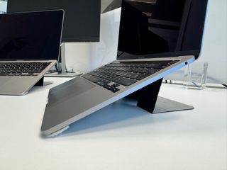 MacBook Pro 13” M1 con garantía MediaMarkt