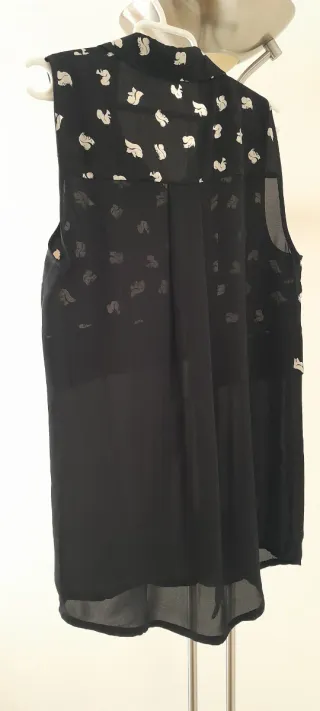 Blusa oversize sin mangas talla S Marca Mango