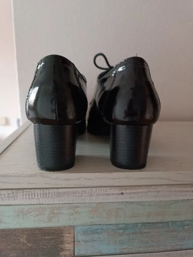 Mocasines negros de piel