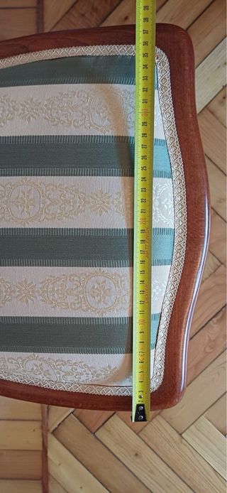 Pareja de sillas estilo isabelino