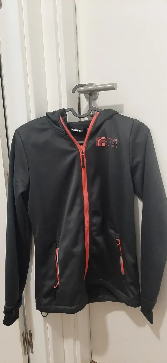 Chaqueta montaña niña 10-12 años. Regalo zapatilla