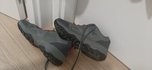 Chaqueta montaña niña 10-12 años. Regalo zapatilla