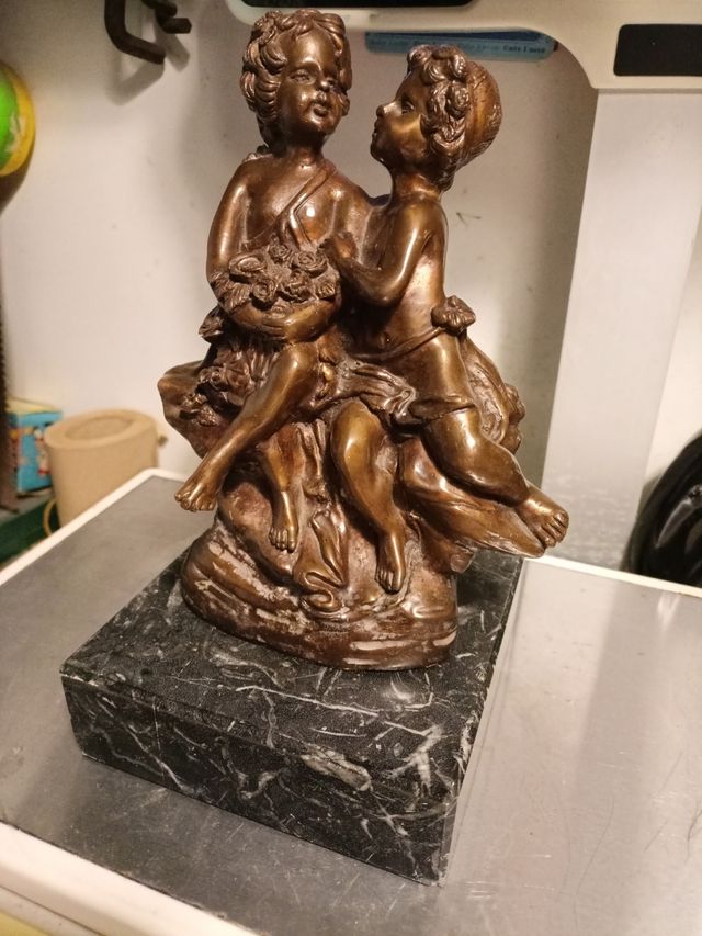 Escultura Auguste Moreau siglo XIX bronce