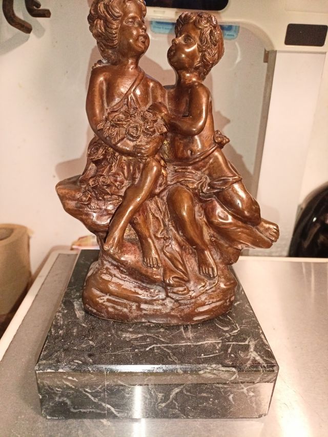 Escultura Auguste Moreau siglo XIX bronce