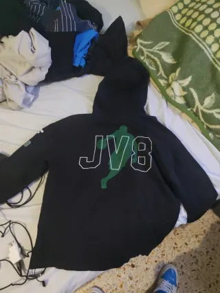 Sudadera JV8 Negra