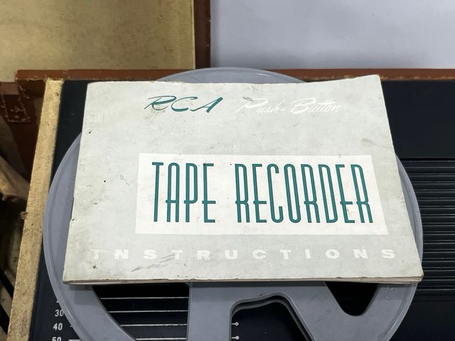 Magnetofono RCA 7TR2Q Antico