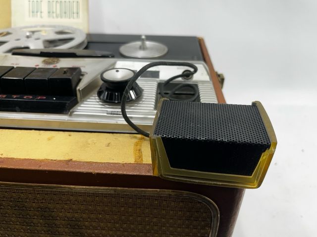 Magnetofono RCA 7TR2Q Antico