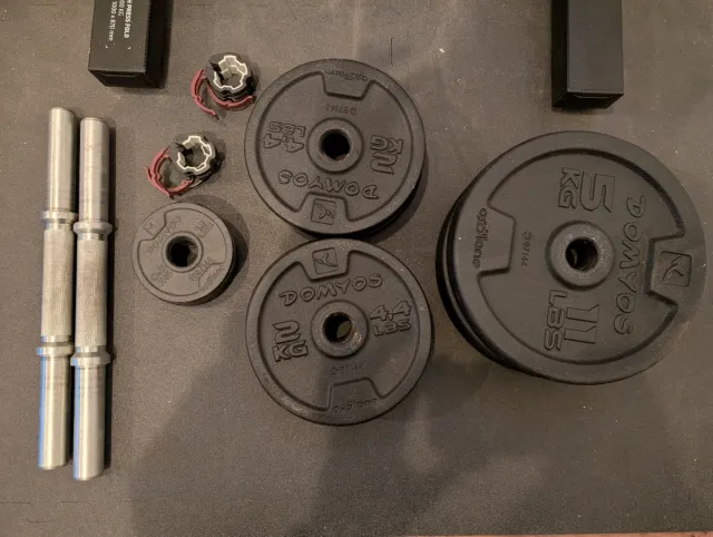 Banco de pesas con discos