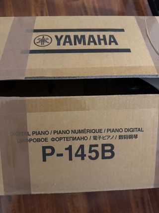 Piano Yamaha P-145 + Soporte