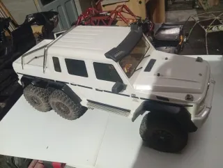Traxxas 6x6 con emisora