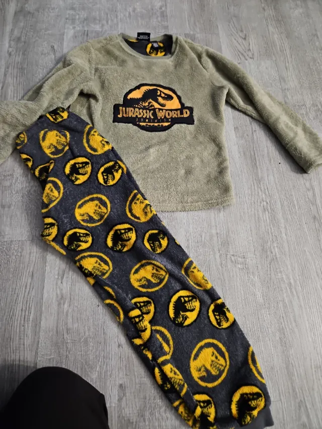 Pijama Jurassic World niño 9-10 años