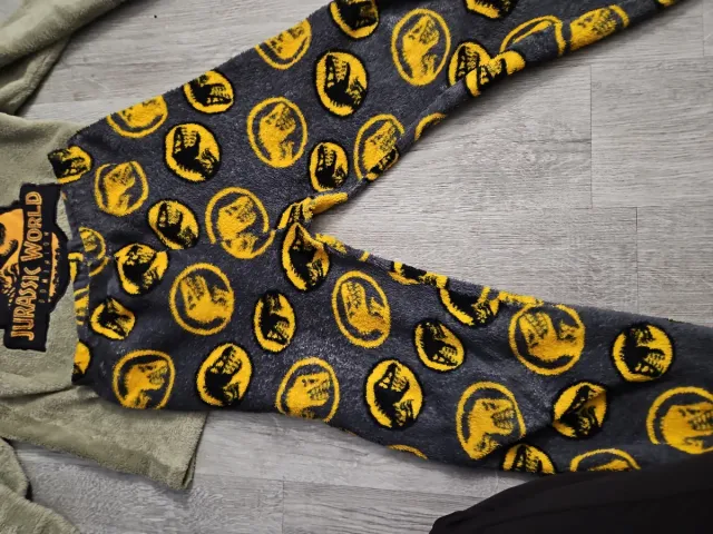 Pijama Jurassic World niño 9-10 años