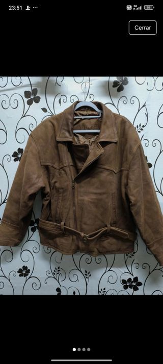Chaqueta de cuero marrón