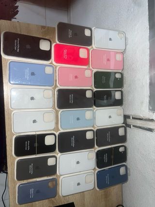 Custodie iPhone Apple (vari modelli)