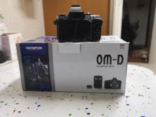 Fotocamera mirrorless Olympus OM-D