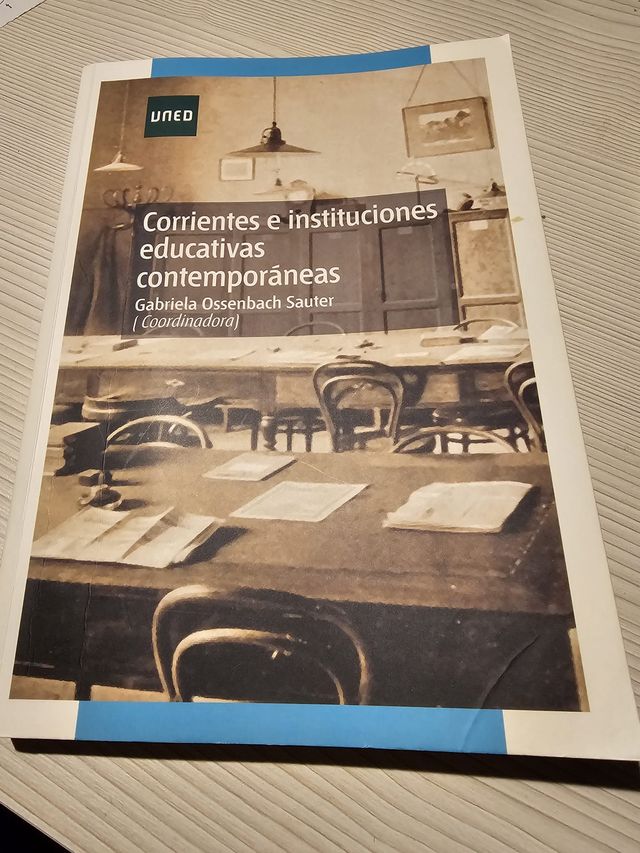 Corrientes e instituciones educativas contempor...