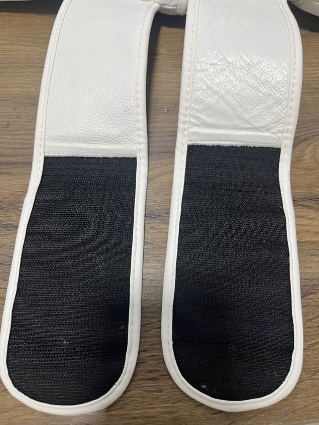 Guantes de Boxeo Profesionales Leaders Blancos