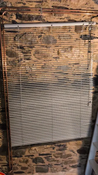 Persiane veneziane in alluminio grigio