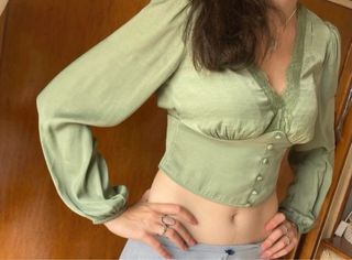 Blusa verde Stradivarius encaje botones