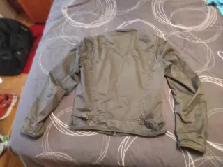 Cazadora Levi's verde hombre