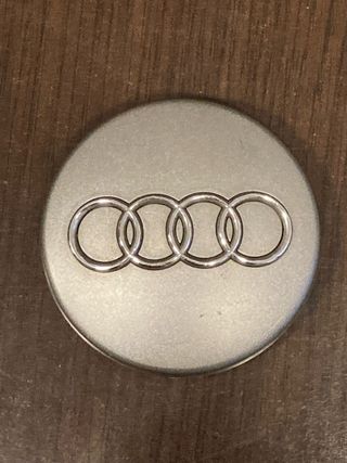 Embellecedor Tapacubos Audi. original