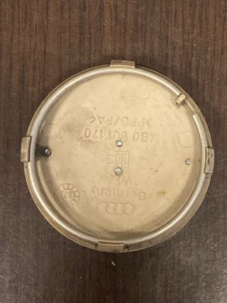 Embellecedor Tapacubos Audi. original
