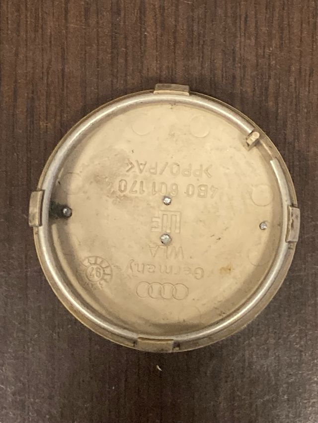 Embellecedor Tapacubos Audi. original