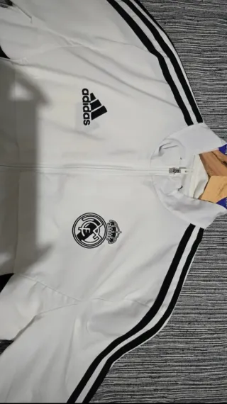 Chaqueta Real Madrid Prepartido 22/23 Adidas