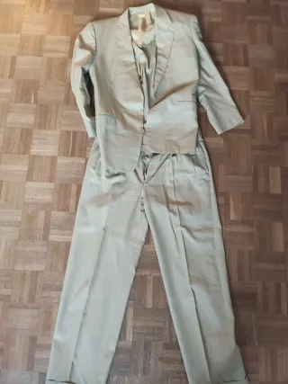 Abito elegante in cotone beige