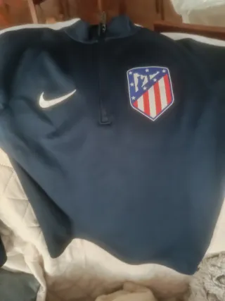 Camiseta y sudadera Atlético de Madrid talla XS