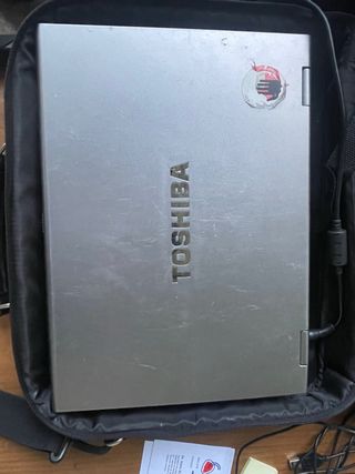 Ordenador Toshiba Gris Plata
