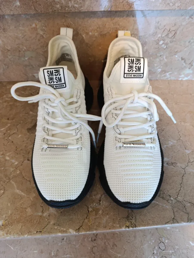 Zapatillas Steve Madden Unisex Blancas y Negras