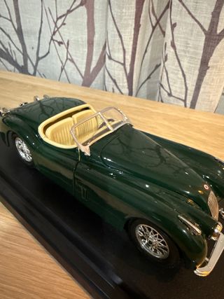 Burago Jaguar XK 120 Roadster 1948