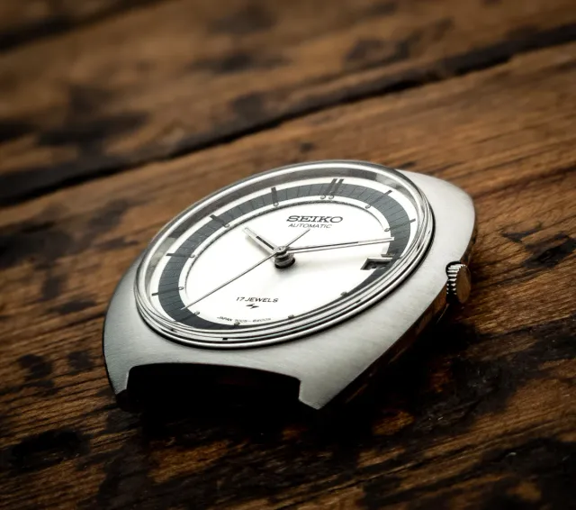 Seiko UFO ◇◇◇Excelente estado◇◇◇ 7005-8150