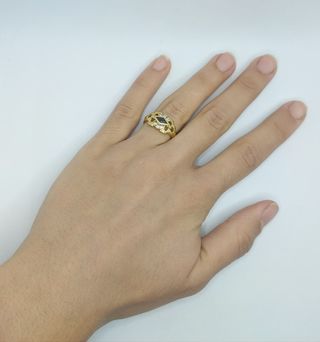 Anillo de oro de 18k con piedra, 2.61 g, T-17.