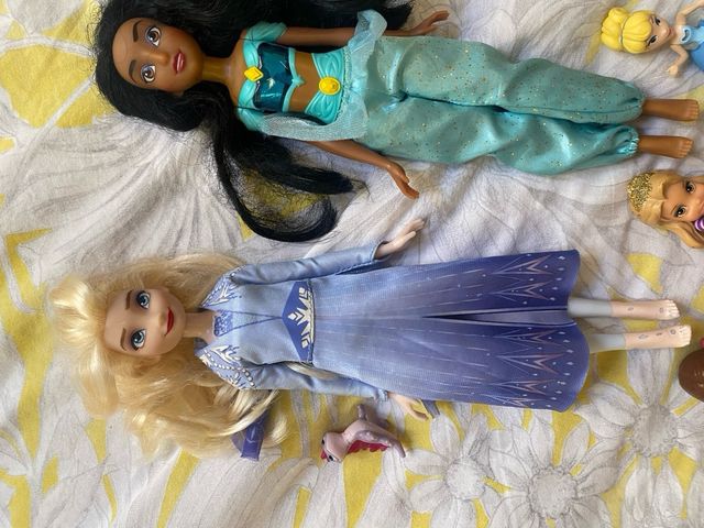 Muñecas Disney: Jazmín, Elsa, Cenicienta barbie
