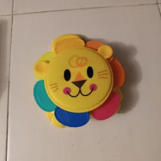 Juego apilable Playskool León y tren de madera