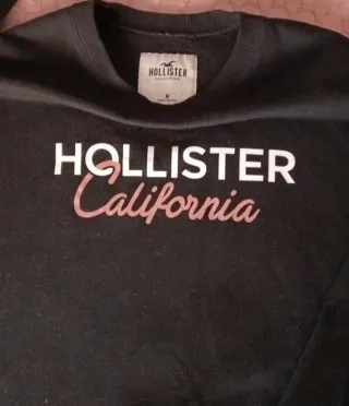 Sudadera Hollister.