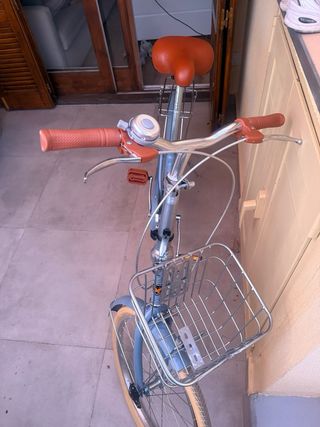 Bicicleta de paseo plegable azul