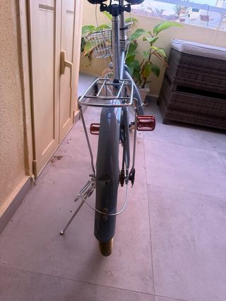 Bicicleta de paseo plegable azul