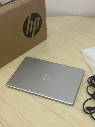 Portátil HP 15s FD0025NS 256GB Intel Celeron N4120